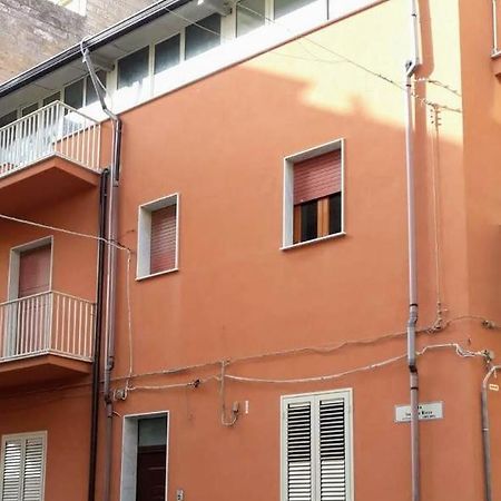 Appartamento In Paese Niscemi Exterior foto